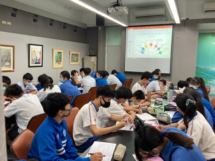 胡馨老師專書導讀