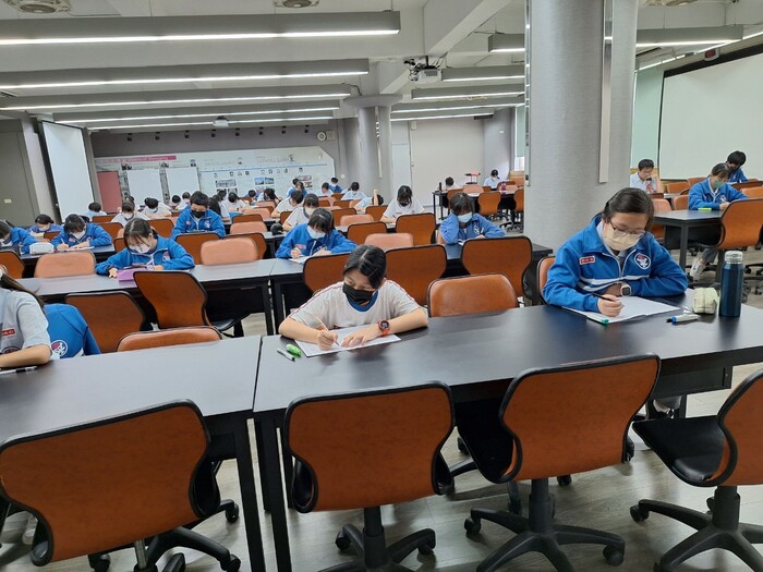 112學年度上學期舞文弄墨語文競賽_書法、字音字形、作文圖片