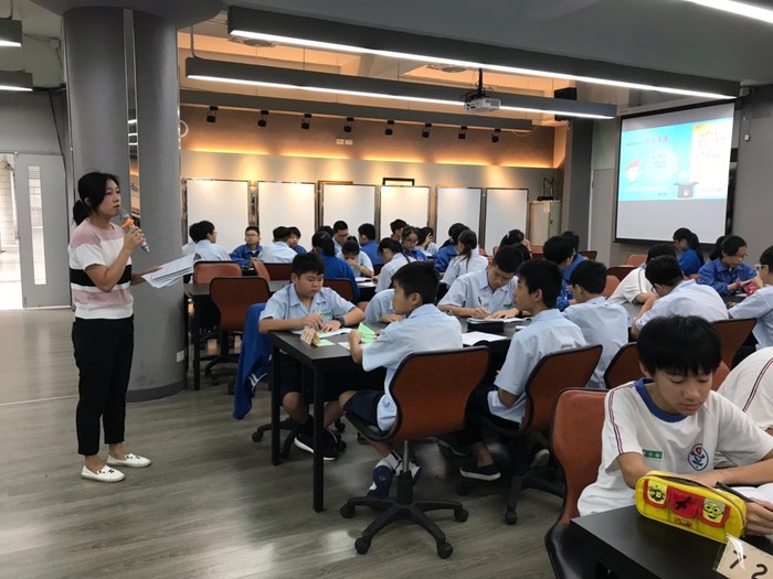 簡佳盈老師專書導讀05