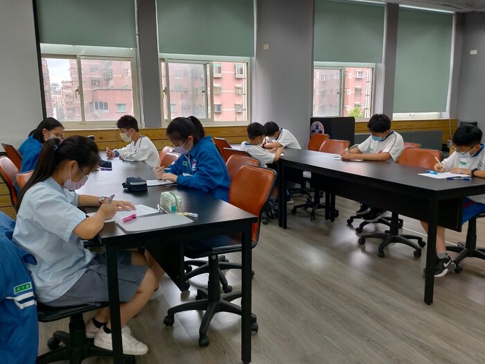 110學年度 英語嘉年華-作文競賽圖片