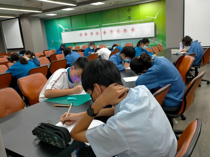 110學年度 英語嘉年華-作文競賽圖片