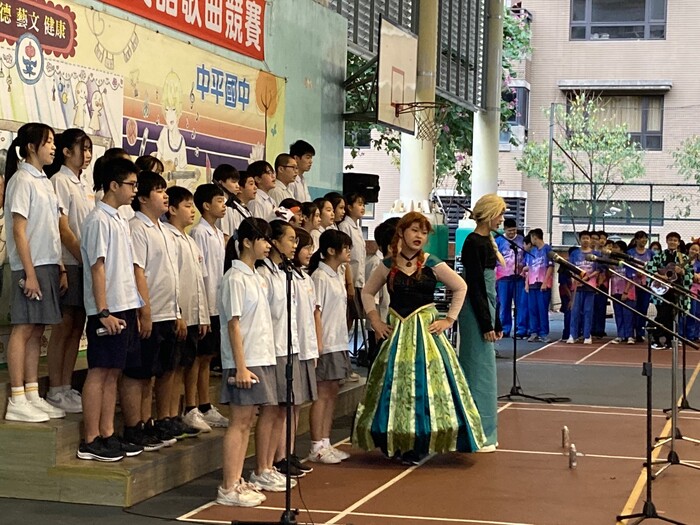 110學年度*英語嘉年華*英語歌曲競賽圖片