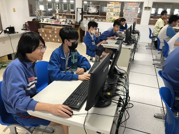 113學年度第二學期參加新莊高中學校開放日OPEN DAY特色課程圖片