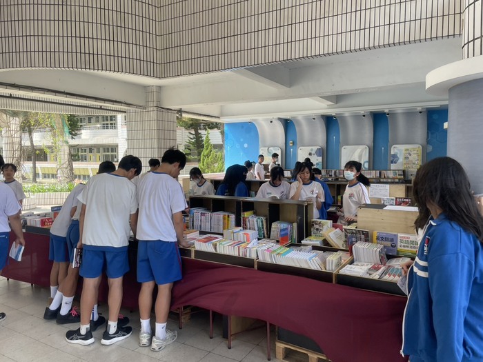 114校園書展1
