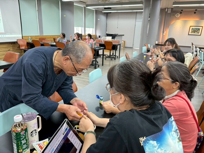 教師讀書會0423_3