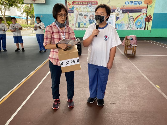 108學年度上學期12-13擴大英語抽背圖片