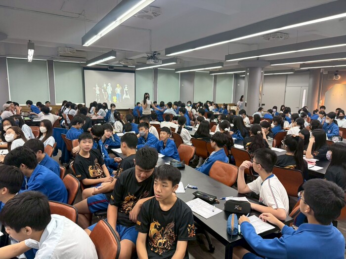 114學年度10/23蕭鈺珍師專書導讀圖片