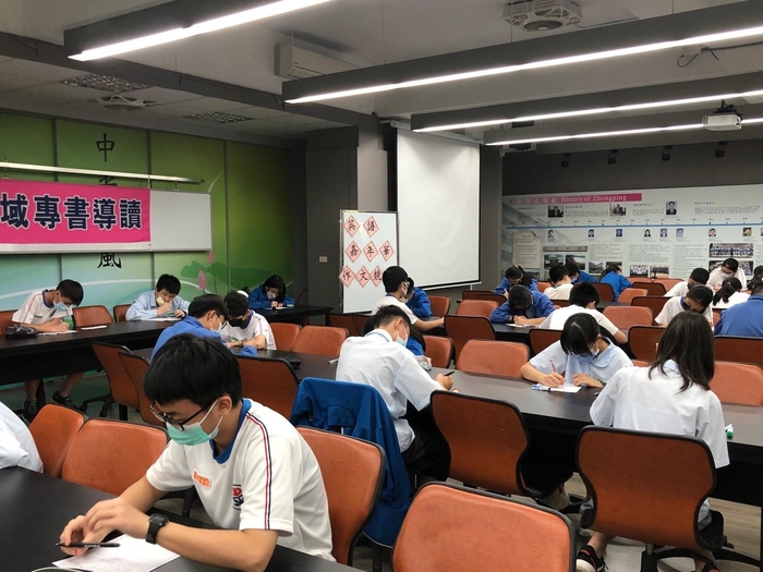 111學年度 英語嘉年華-七 八年級演說競賽圖片