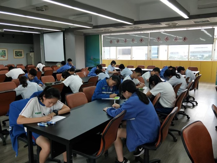 108學年度 英語嘉年華-作文競賽圖片