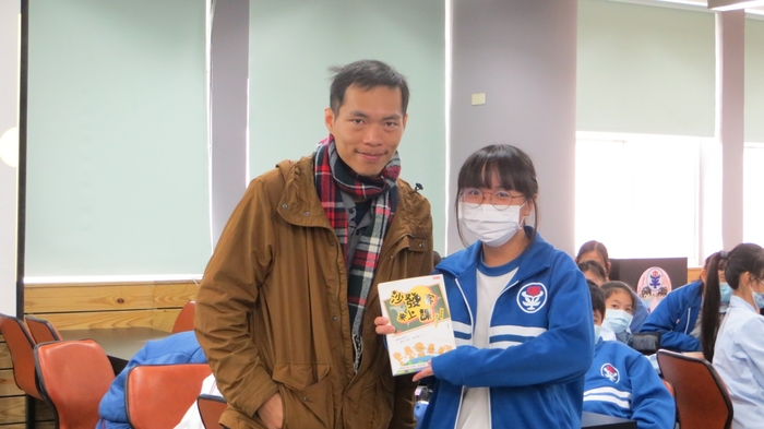 109學年度第一學期12/21「與作家有約」01