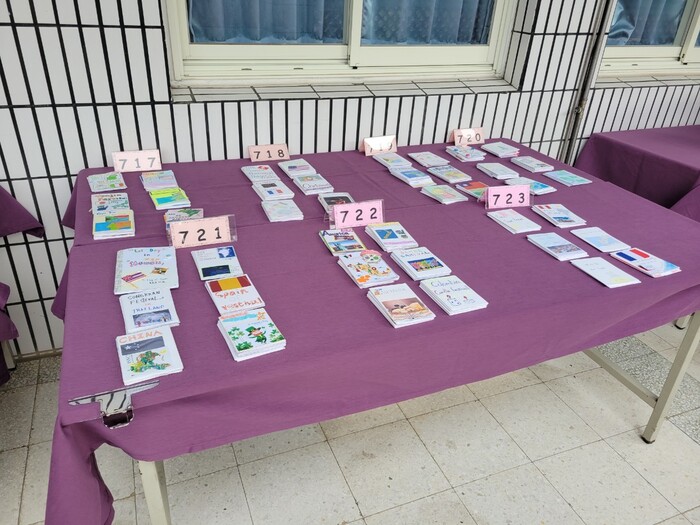 110學年度校慶活動(英文小書展)圖片