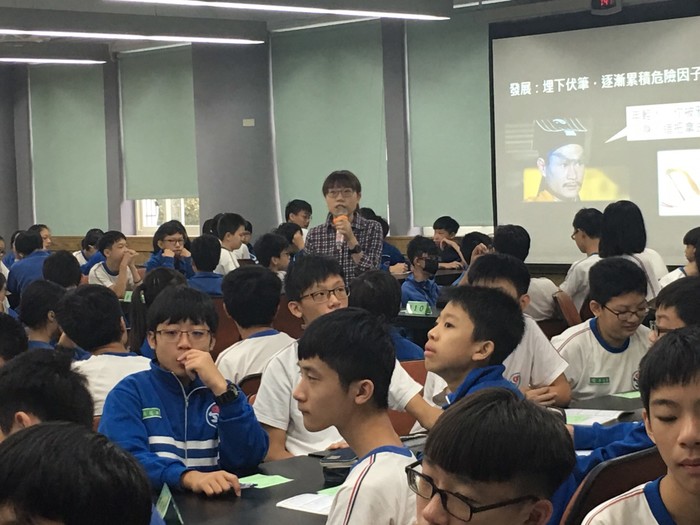 李伶卉老師專書導讀03