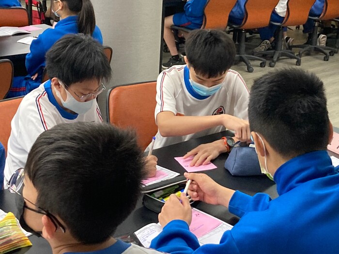 109學年度第二學期04/19「與作家有約」-吳孟霖先生活動紀錄圖片