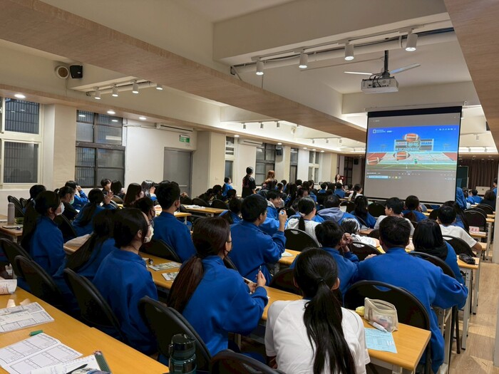 114學年度第1學期12/03「與大師有約」：張心怡老師圖片