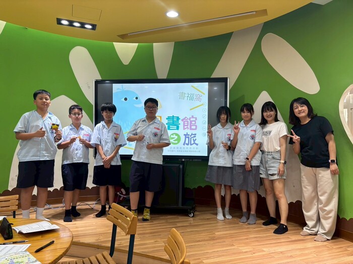 114學年度七年級圖書館之旅圖片