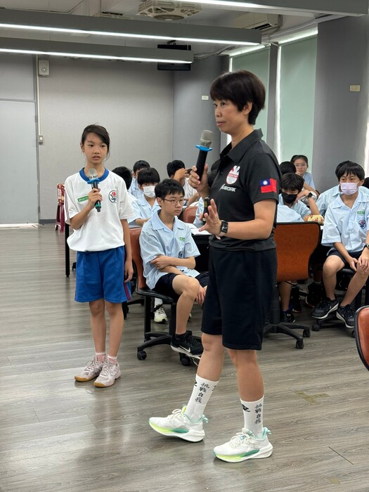 113學年度09/26范雅玲師專書導讀圖片