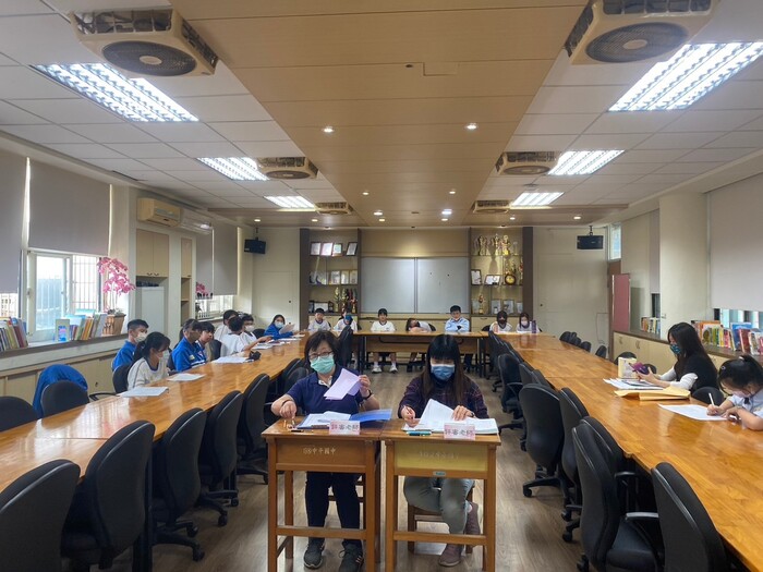 112學年度下學期舞文弄墨語文競賽_朗讀圖片