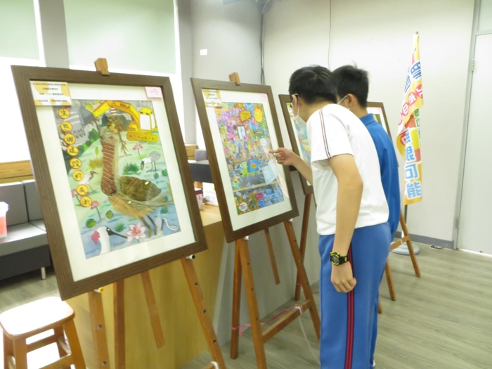 109學年度校慶活動  (學生作品展)圖片