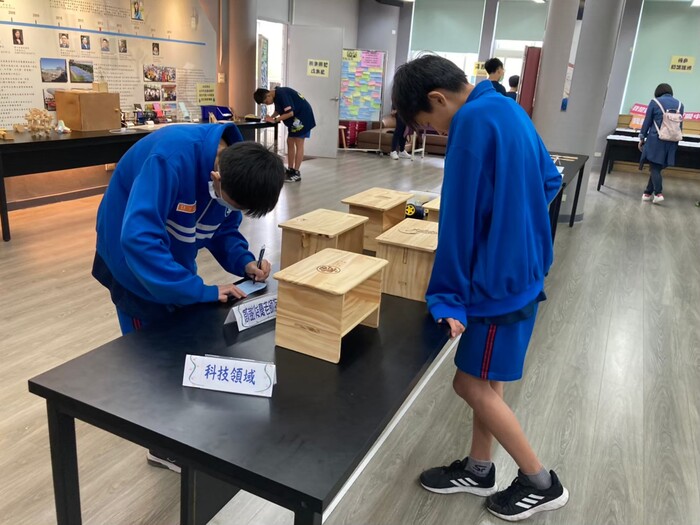 109學年度校慶活動  (學生作品展)圖片