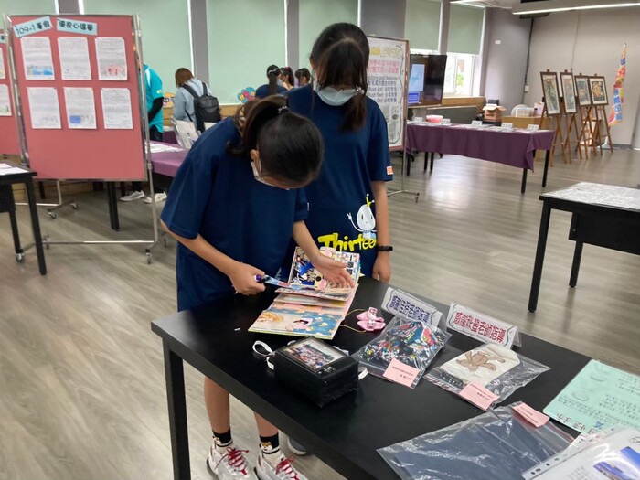 109學年度校慶活動  (學生作品展)圖片